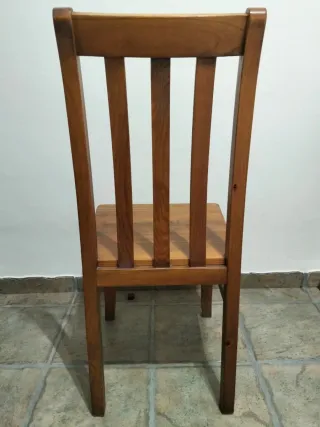 Lote 4 Sillas de Madera
