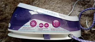 Plancha de vapor Philips morada