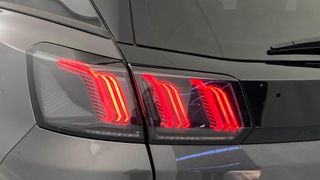 Peugeot 3008 1.6 300cv e-EAT8 GT Pack