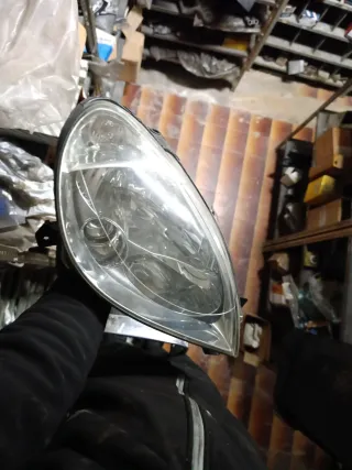 Faro Citroën Xsara