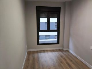 Piso en alquiler en Colores - Entreparques en Sevilla