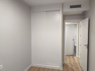 Piso en alquiler en Colores - Entreparques en Sevilla