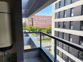 Piso en alquiler en Colores - Entreparques en Sevilla