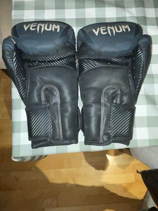 Guantes Venum 14 oz Boxeo