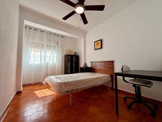 Piso en alquiler en Los Ángeles en Alicante