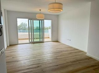 Piso en alquiler en Nueva Andalucía centro en Marbella