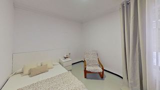 Piso en venta en Ensanche - Diputación en Alicante