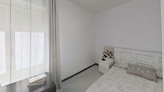 Piso en venta en Ensanche - Diputación en Alicante