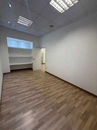 Local comercial en venta en Gràcia en Sabadell