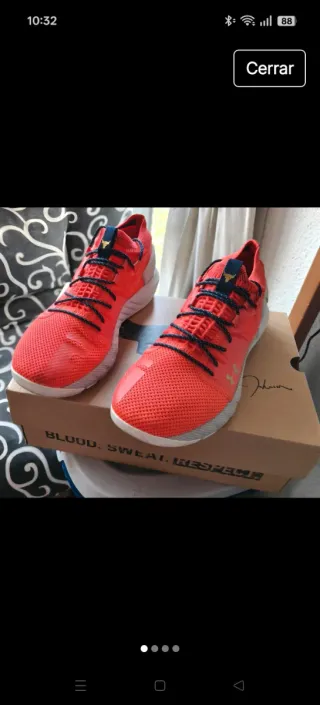 Zapatillas Under Armour Entrenamiento Rojas Dorada