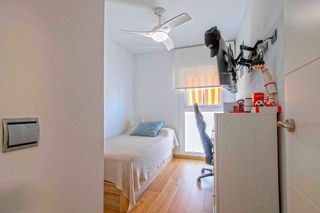 Piso en venta en Palacio de Congresos - Urbadiez - Entrepuentes en Sevilla