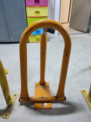 Cepo/Barrera Antiaparcamiento (4 unidades)