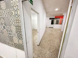 Local comercial en alquiler en Els Molins en Mataró