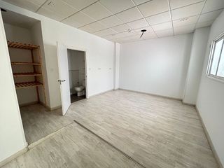 Local comercial en alquiler en Barrio Alto - San Félix - Oliveros - Altamira en Almería