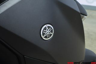 YAMAHA X-MAX 300 -APTA A2-