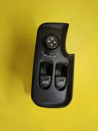 BOTONERA ELEVALUNAS ELECTRICOS ALFA 147