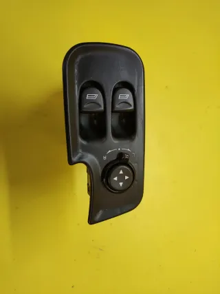 BOTONERA ELEVALUNAS ELECTRICOS ALFA 147