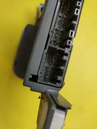 BOTONERA ELEVALUNAS ELECTRICOS ALFA 147