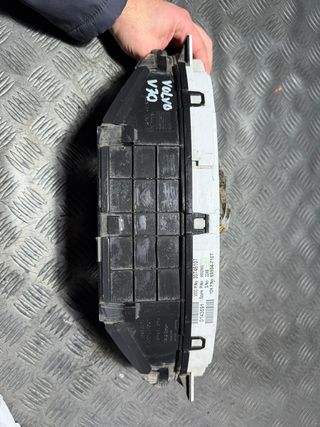 Cuadro Instrumentos Volvo V70 II 2001