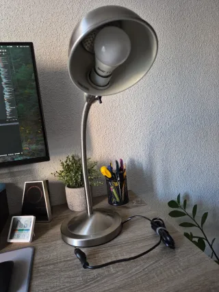 Flexo de mesa Ikea inoxidable