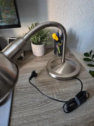 Flexo de mesa Ikea inoxidable