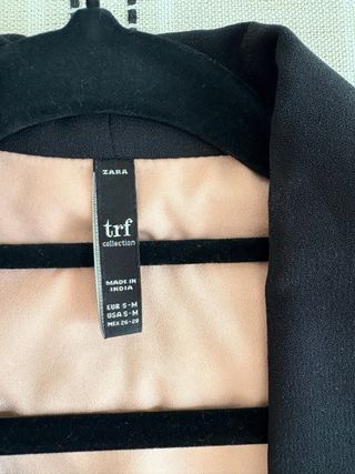 Chaqueta Zara bordada flores