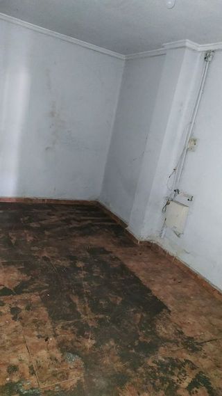 Local comercial en venta en Zona Cantereria en Burjassot