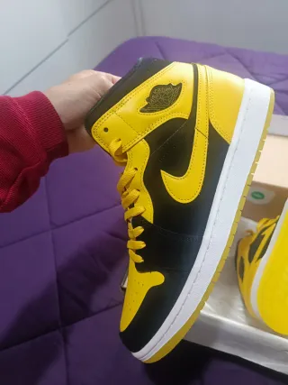 Nike Air Jordan T45 Negro Amarillo