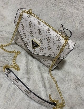 Bolso Blanco y Dorado
