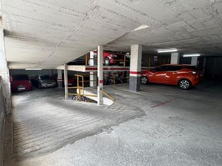 Garaje en venta en Eixample Nord – La Devesa en Girona