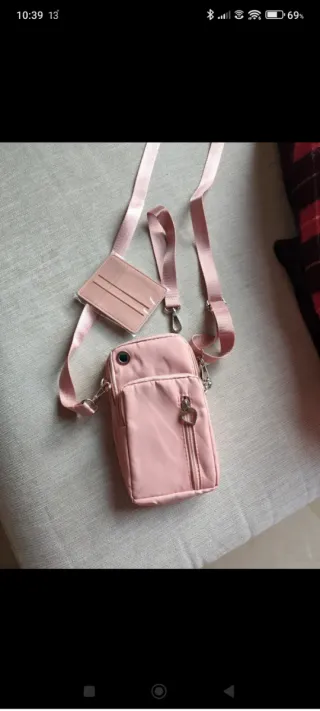 Bolso porta móvil con tarjetero