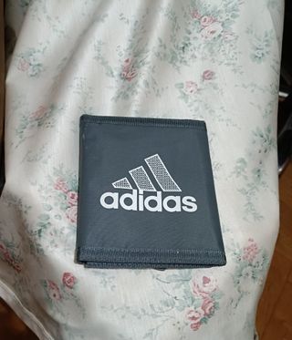 Mochila Adidas Gris y Roja