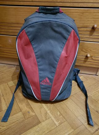 Mochila Adidas Gris y Roja