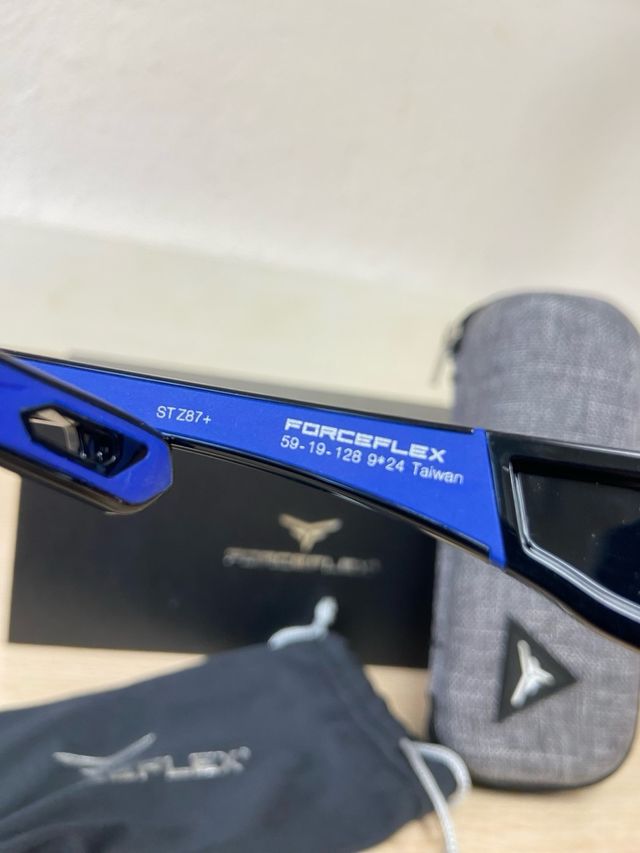 Gafas de sol Forceflex negras y azules