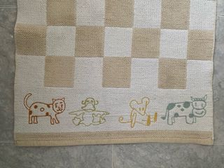 Alfombra infantil IKEA cuadros animales