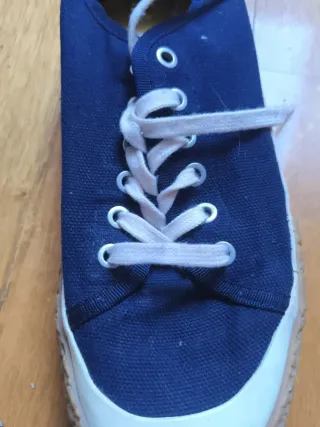 Zapatillas Bimba y Lola Azul Marino Talla 41.