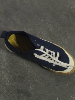 Zapatillas Bimba y Lola Azul Marino Talla 41.
