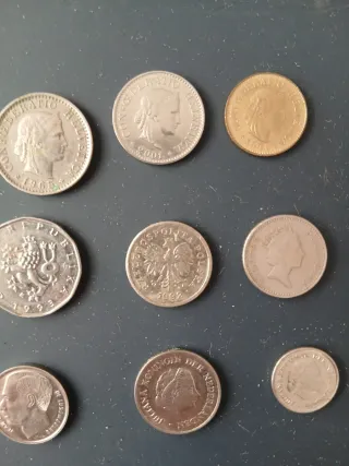 Lote 9 monedas diferentes países