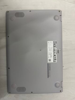 Portátil ASUS Plata y Negro