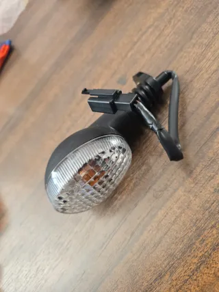 Intermitente Yamaha MT 660 Tras. Izq/Delan. Der