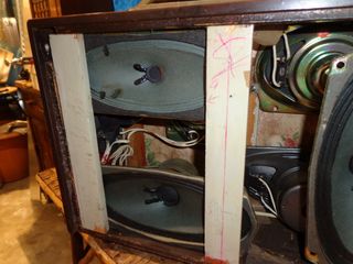 Altoparlanti Vintage Neri e Oro