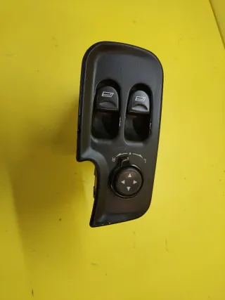 BOTONERA ELEVALUNAS ELECTRICOS ALFA 147