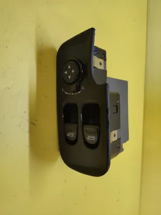 BOTONERA ELEVALUNAS ELECTRICOS ALFA 147