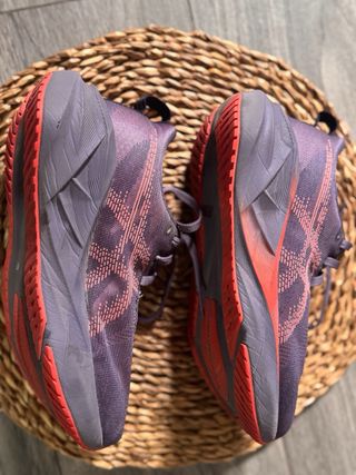 ASICS Novablast 5 Zapatillas Running Mujer