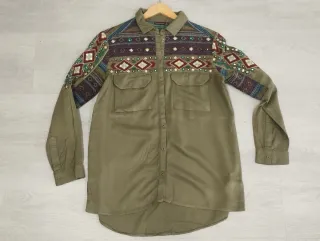 Camisa Bershka bordada talla S