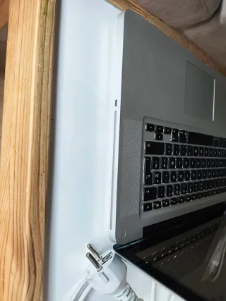 MacBook Pro Apple Plata