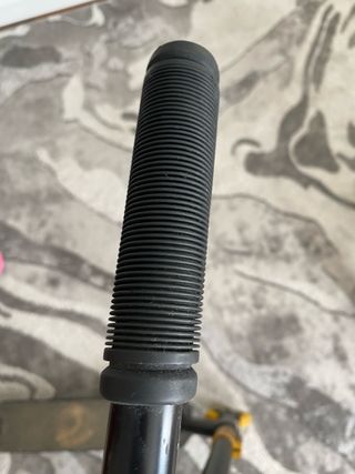 Patín profesional negro y amarillo