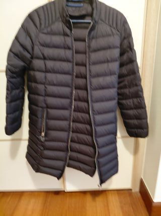 Plumífero largo negro