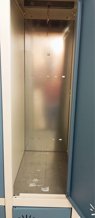 Taquillas metálicas azules y grises