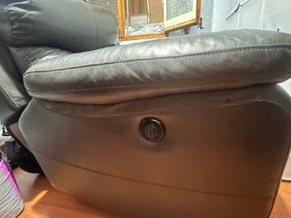 Sillón eléctrico de piel negro